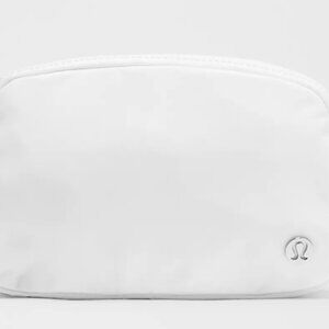 Lululemon Everywhere Belt Bag 1L